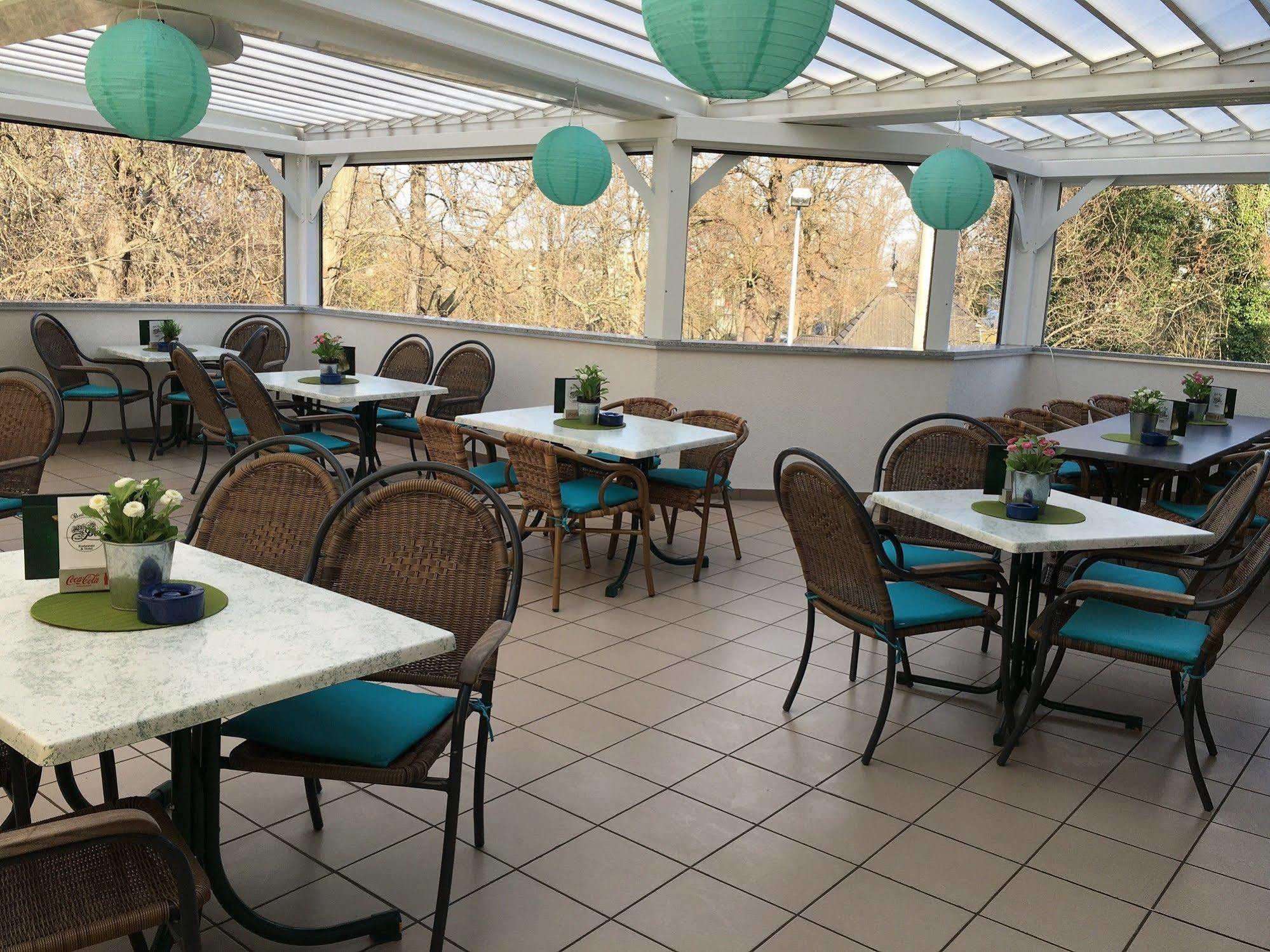 Hotel & Restaurant Park Cafe Isa Erfurt Exterior photo